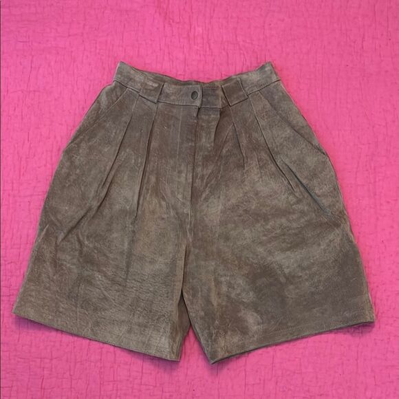 Cayenne leather 100% suede Bermuda shorts, US6 - Picture 1 of 8
